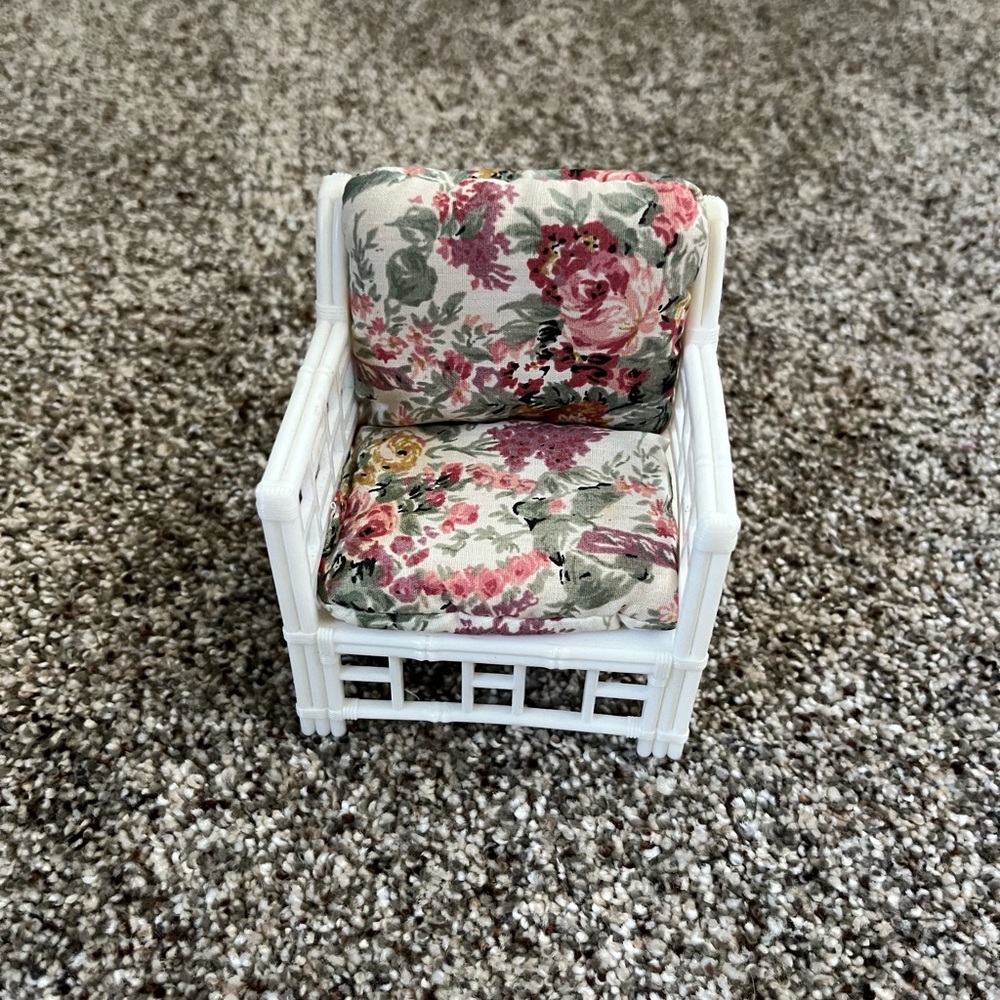 1985 Multi Toys Corp Rattan Patio Dollhouse Chair